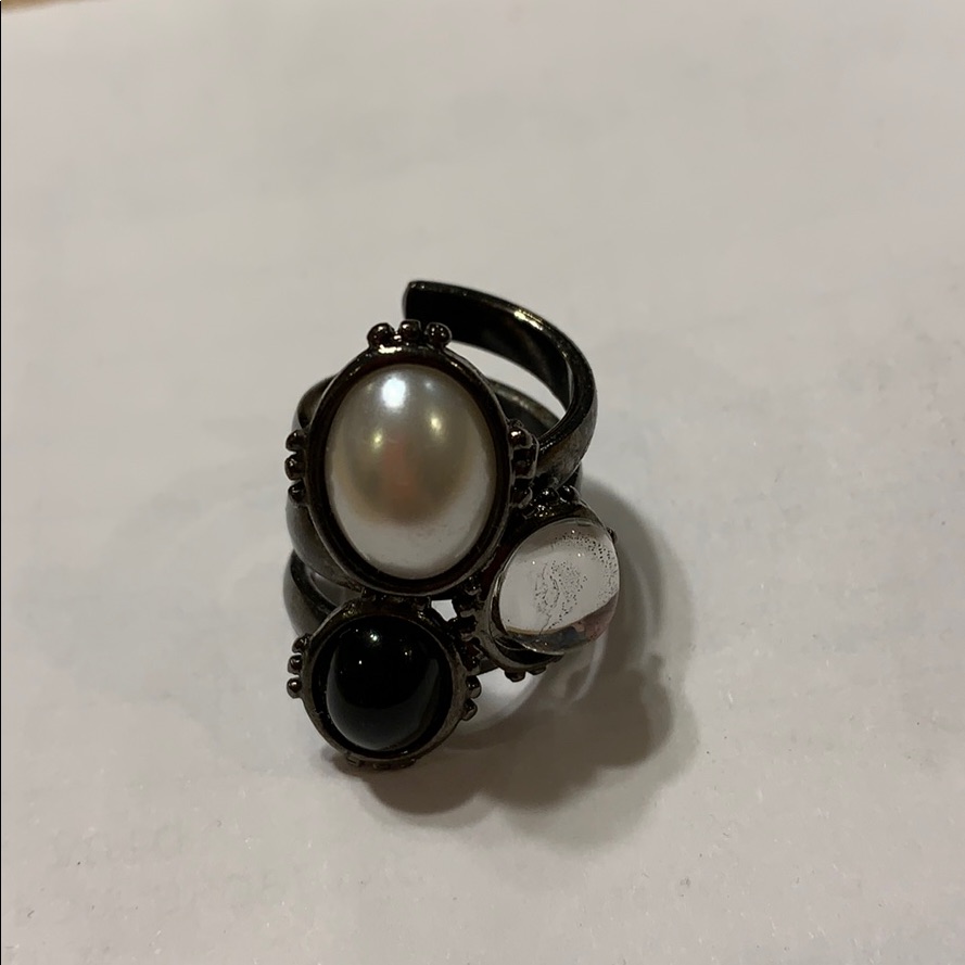 3 Stone Ring